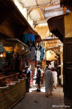 Rue de la médina de Fes