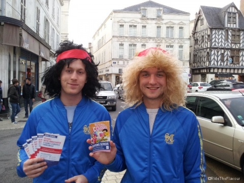 Petits boulots : distribution de flyers